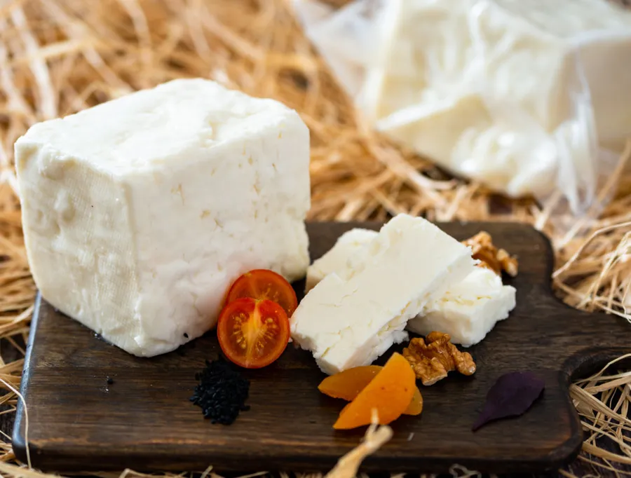 EZINE WHITE CHEESE SHEEP /KG