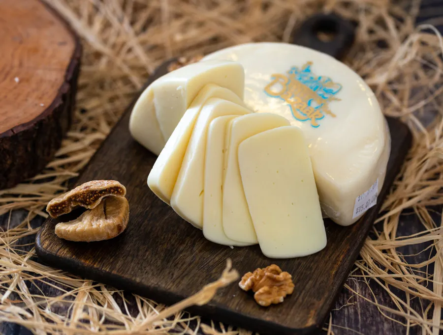 FRESH KASHAR CHEESE / KG