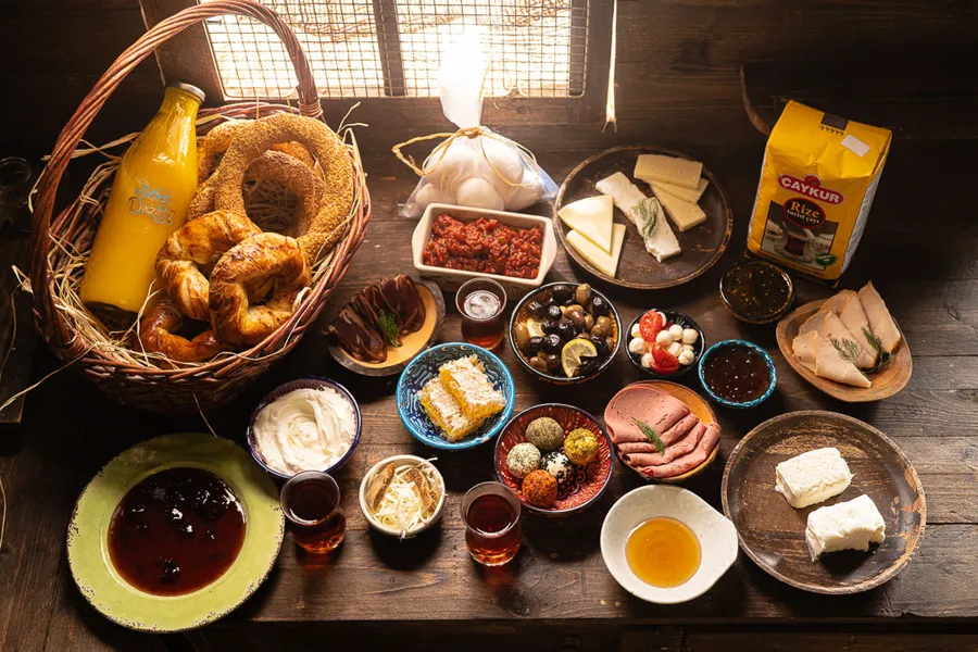 breakfast basket