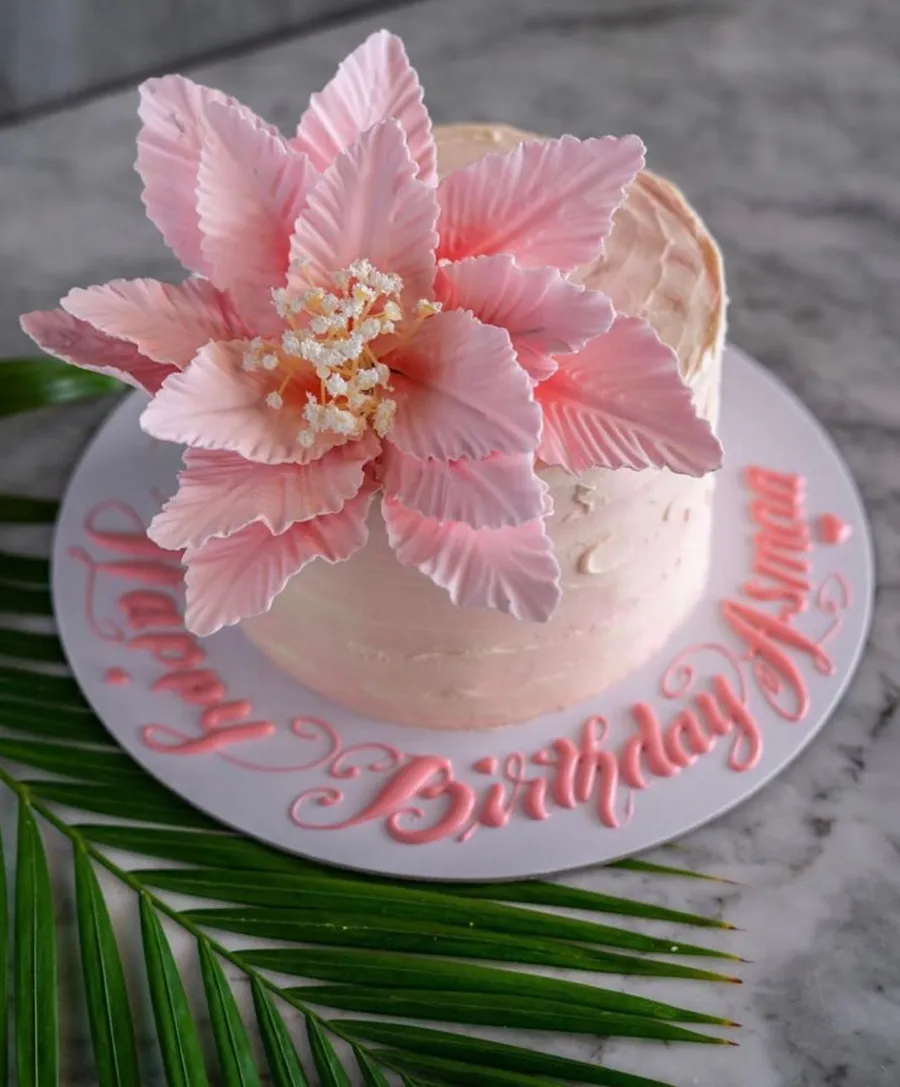 Pink Lily Cake