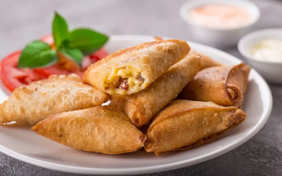 Samosa Pastrami & Mix Cheese