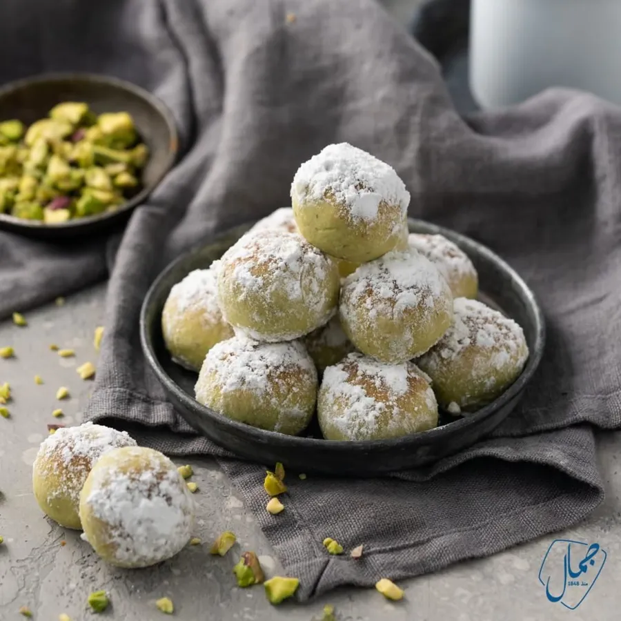 غريبة فستق