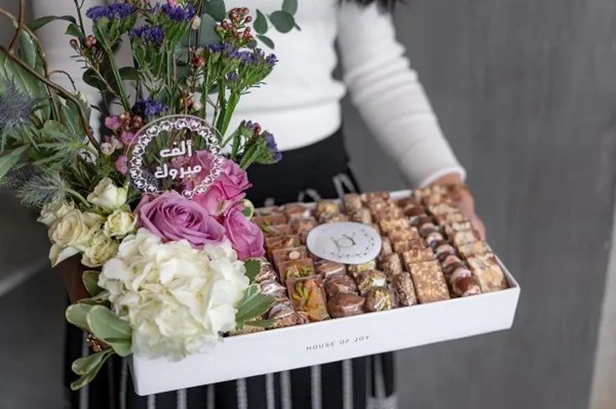 WHITE PURPLE TRAY