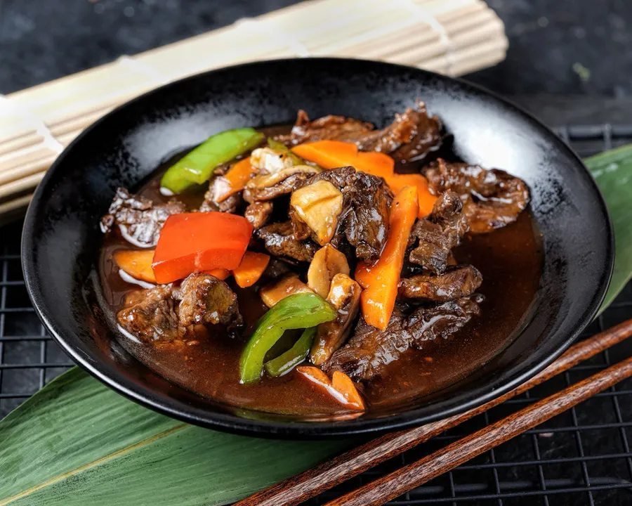 BEEF MONGOLIAN