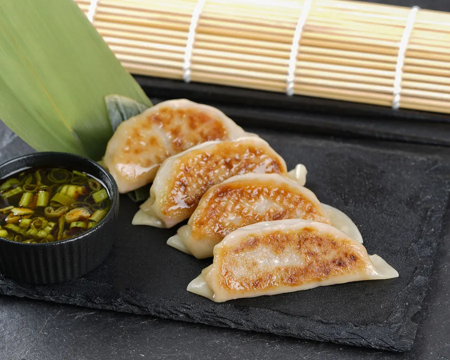 CHICKEN GYOZA