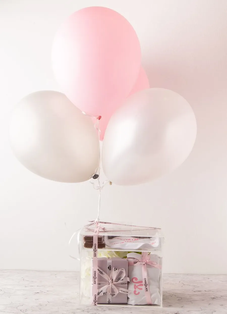 New born gift box ( girl)