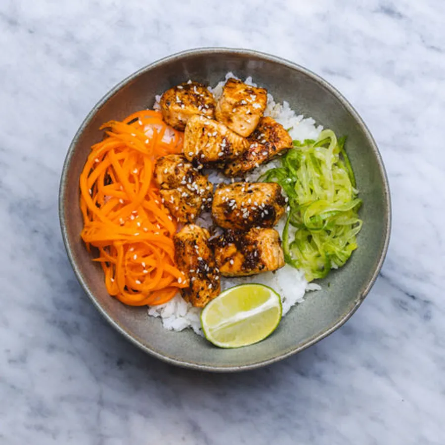 Garlic lemon Salmon bowel