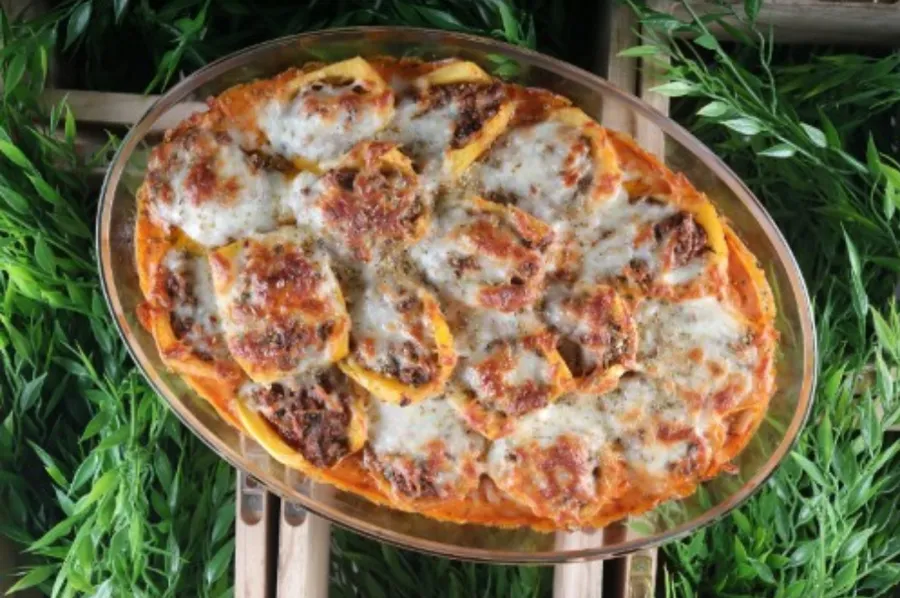 Potatoes Stuffed with Minced Meat & Cheese with Pink Sauce