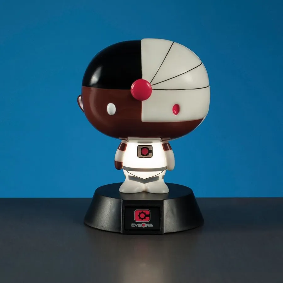 DC Comics 3D Cyborg Icon Light