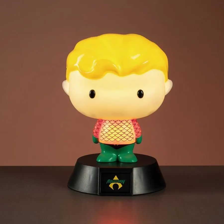 DC Comics 3D Aquaman Icon Light
