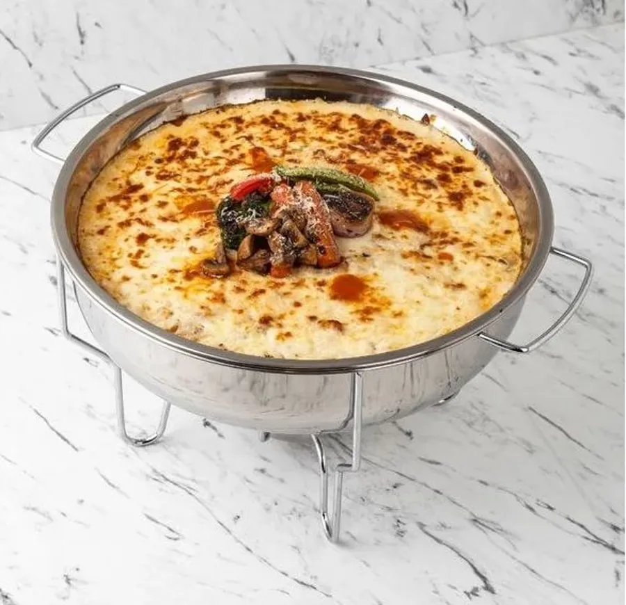 Macroni Béchamel sakan