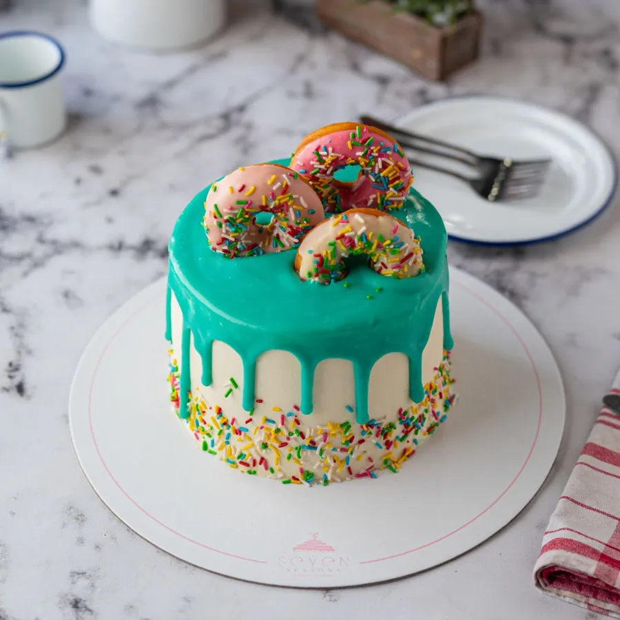 Donuts Cake