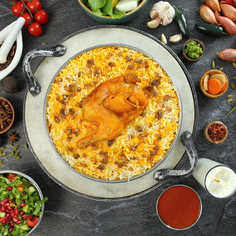 Dar Jasem Chicken Majboos meal