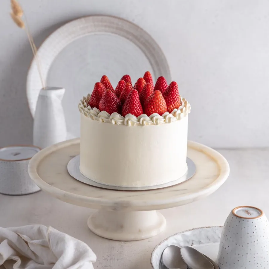 Strawberry cake
