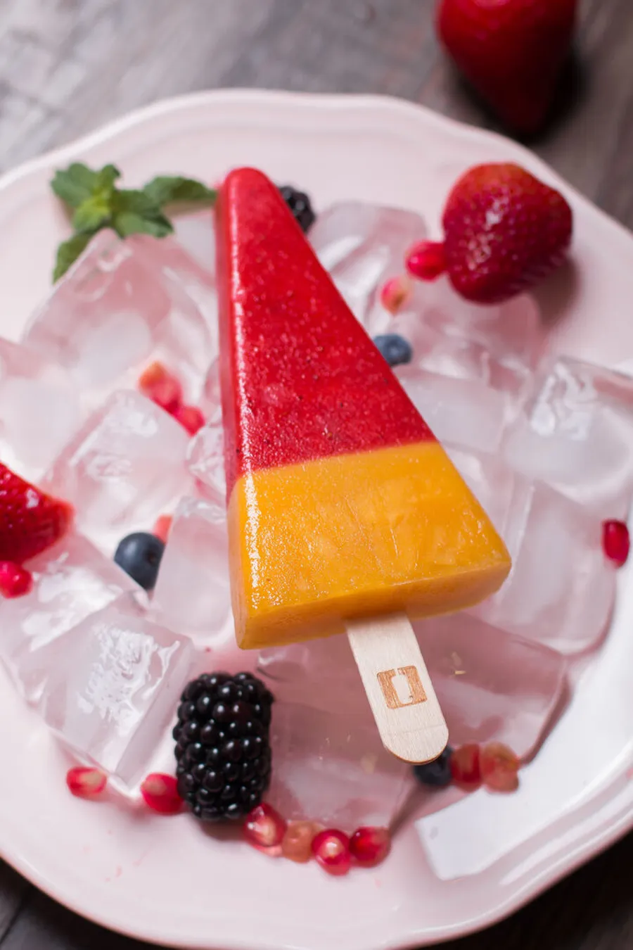 Regular Icecream : Mango and Strawberry