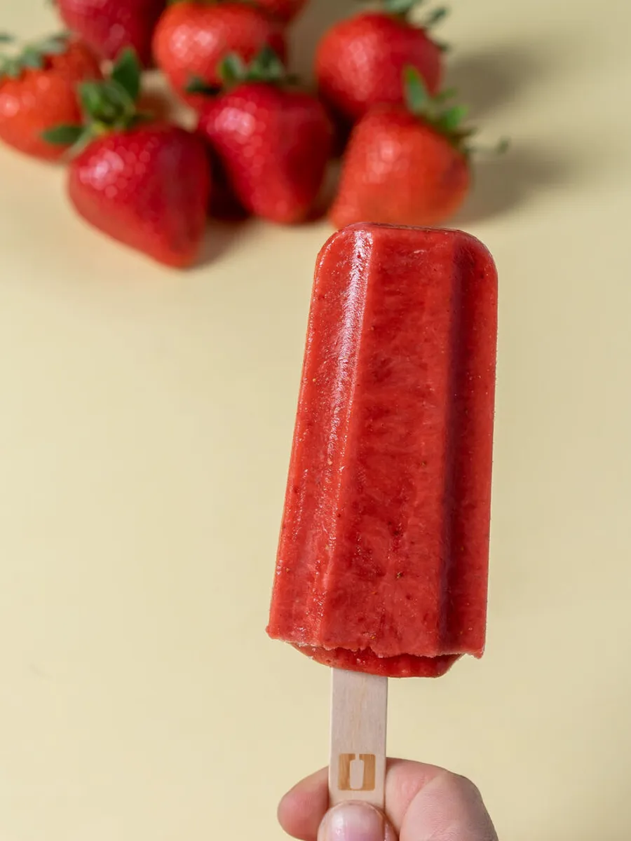 Regular Icecream : Strawberry