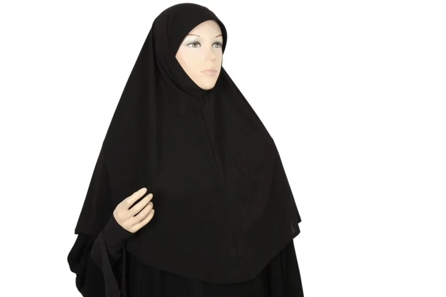 حجاب نايلون الخفيف بالمقوي بخيط
