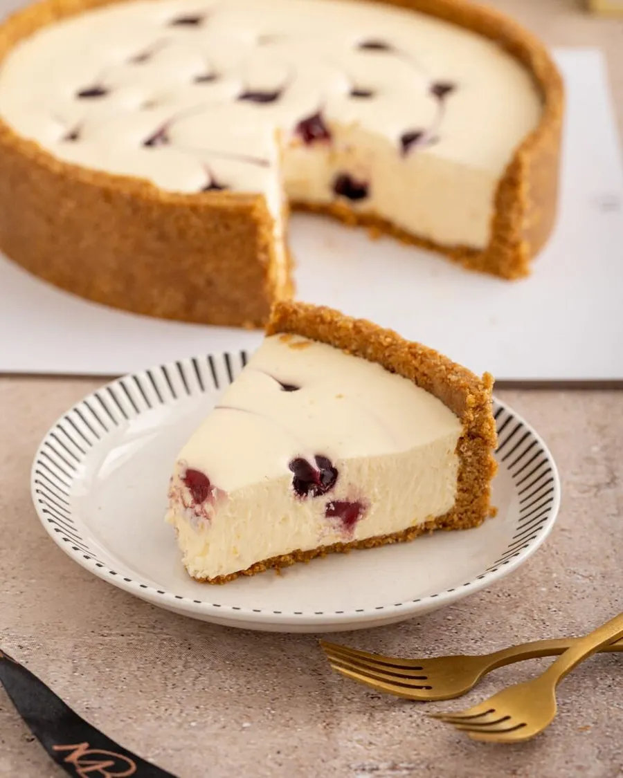 MB082-Raspberry Cheese Cake