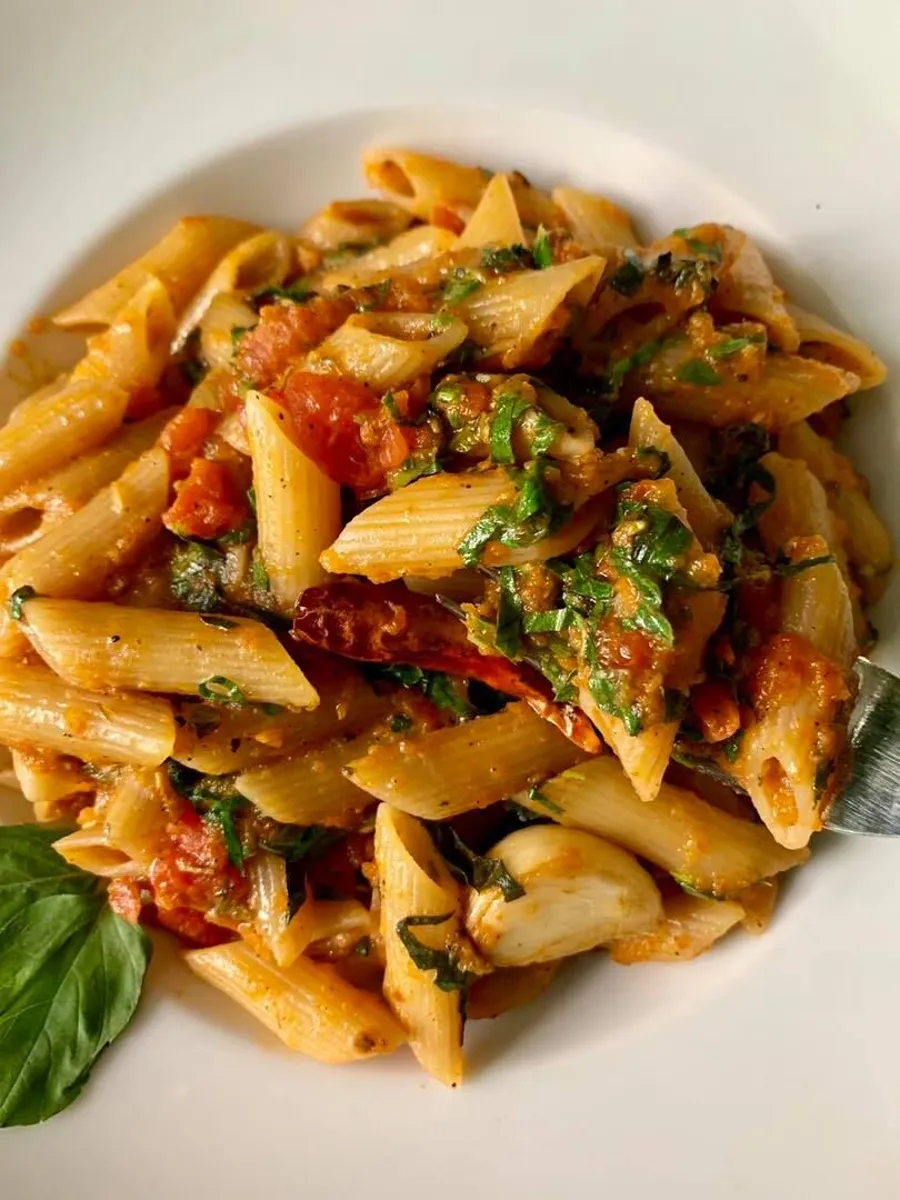 Basil Penne all'Arrabbiata