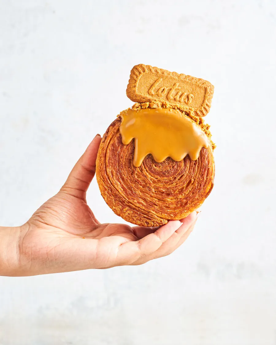 Lotus Supreme Croissant