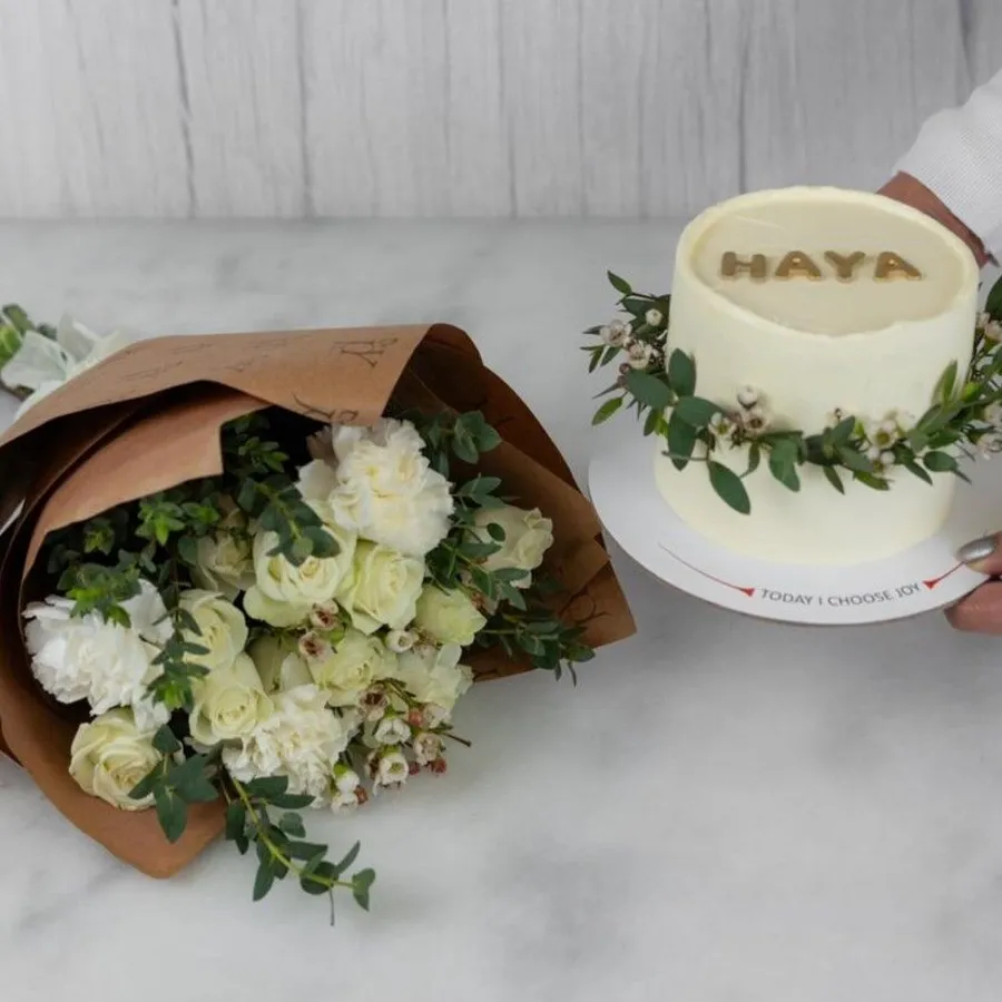 Mini Crown Bridal Cake