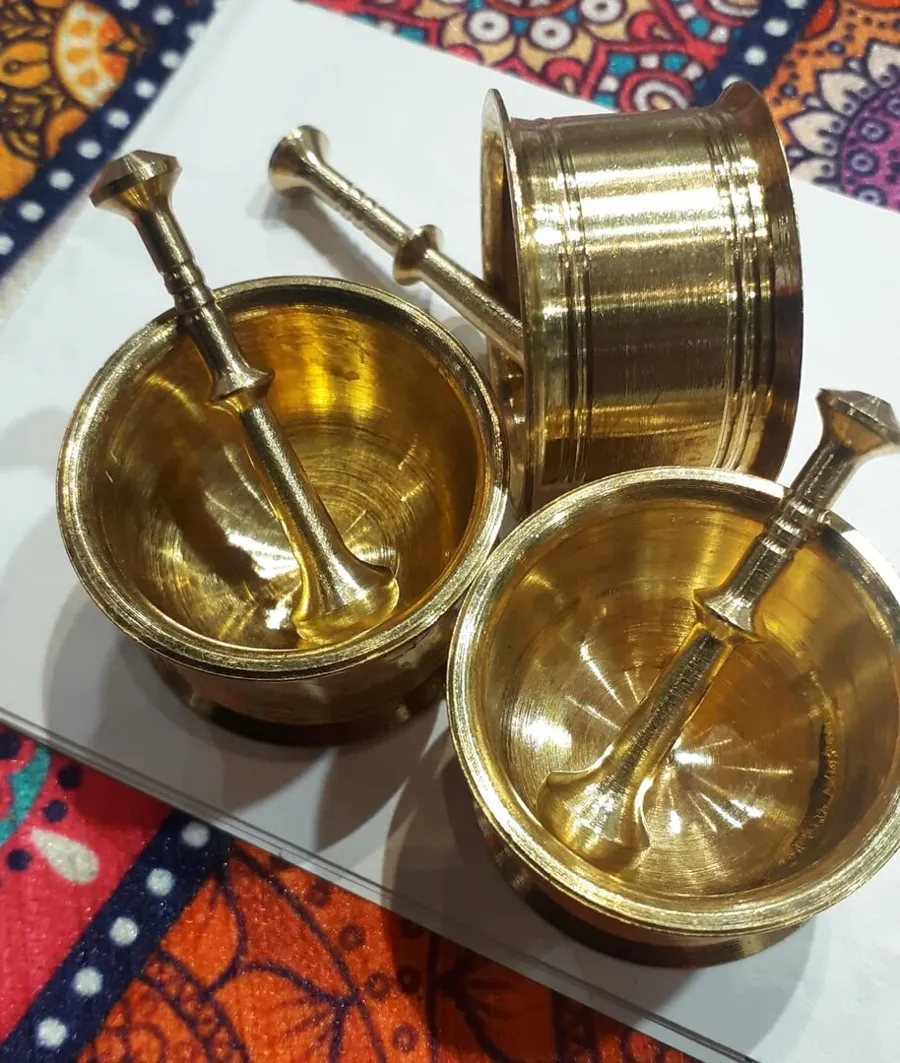 هاون نحاسي صغير
