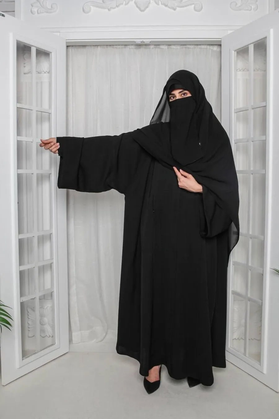 عباة قصة جاينيز ( خامة فارس ثقيله )