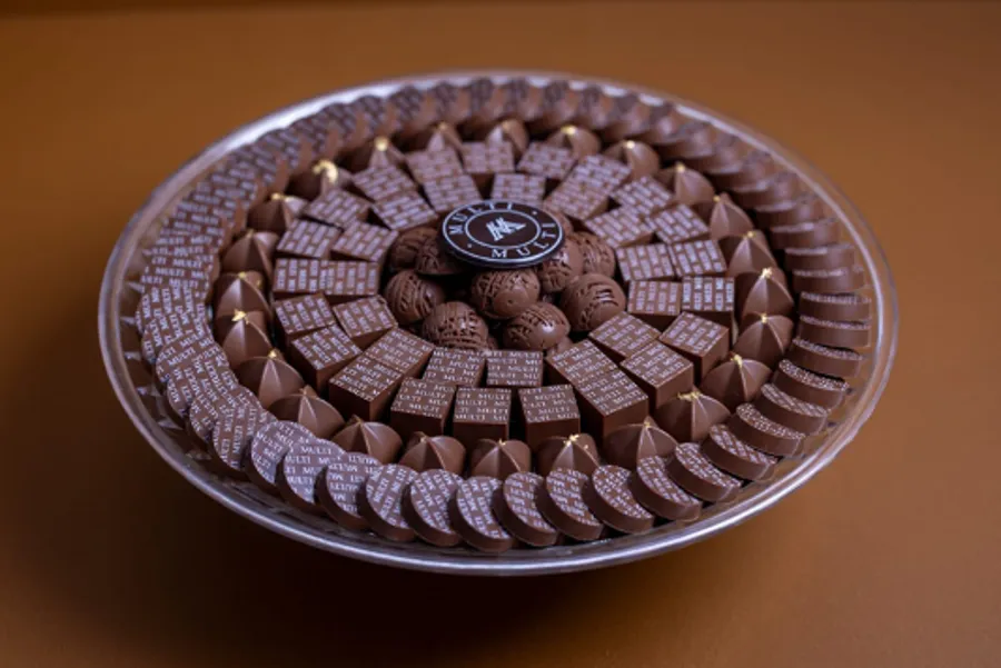 The Classic Signature Tray