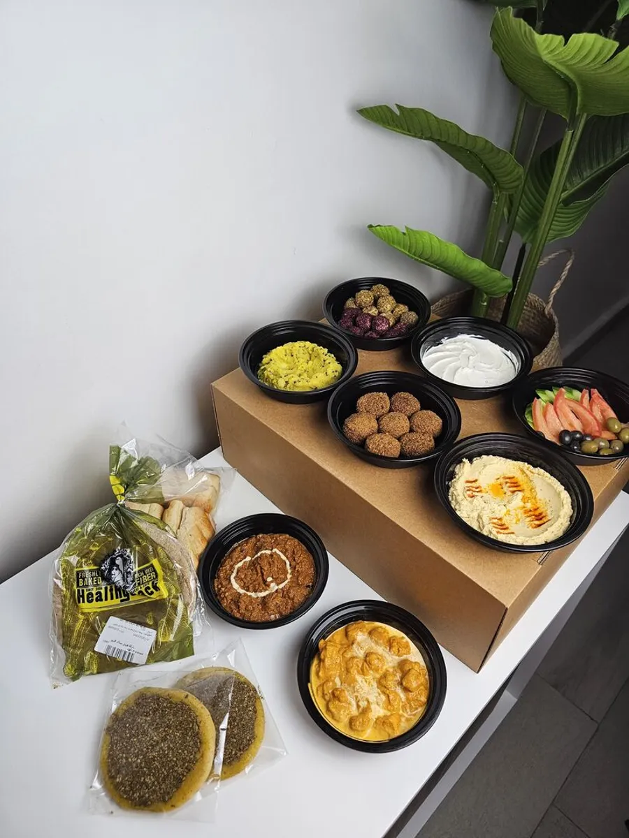 Healthy breakfast box