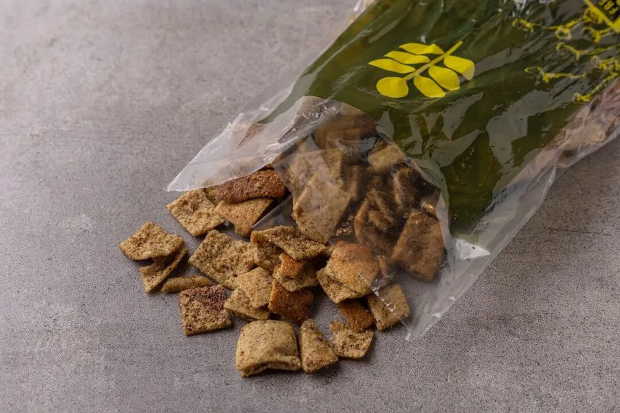 Bread Crackers with zataar