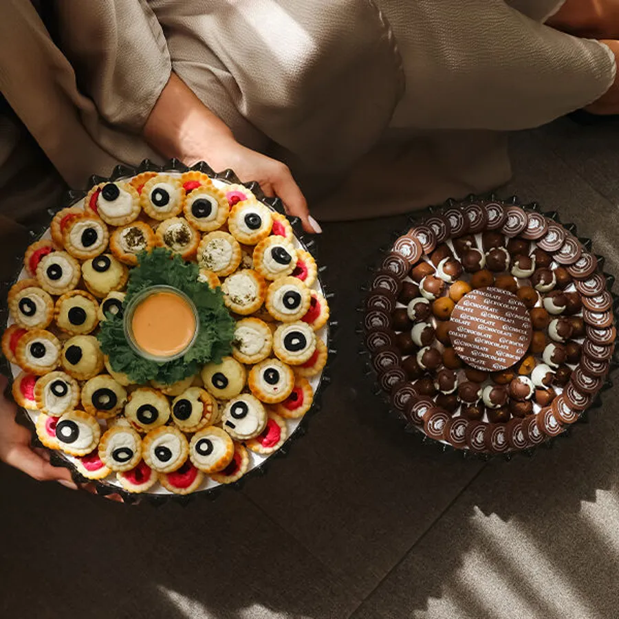 Medium crystal stand with mini pies mixes (E2)