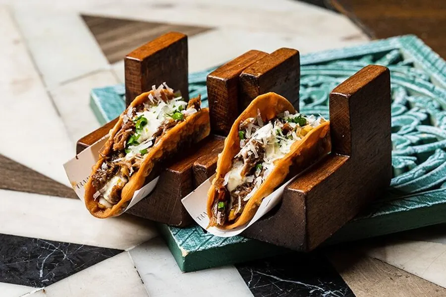 Ribs Cannoli