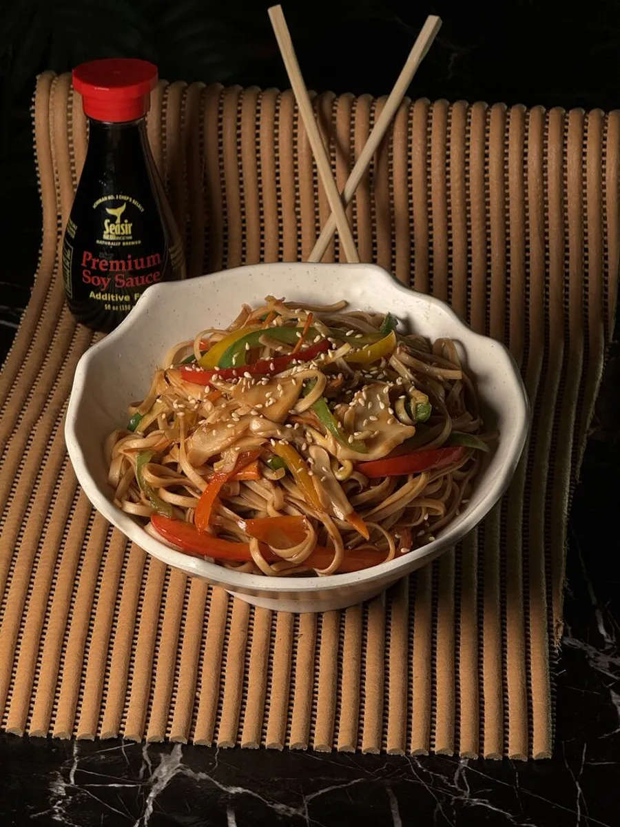 noodles with vegetables
