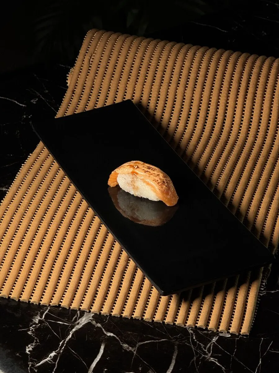 Salmon Aburi