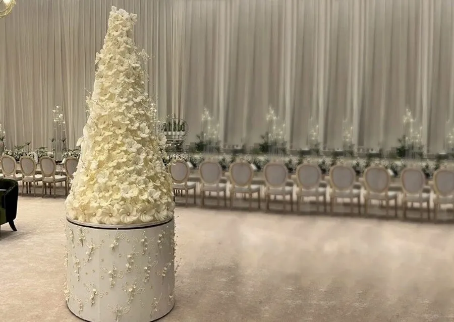 Wedding Cake 13