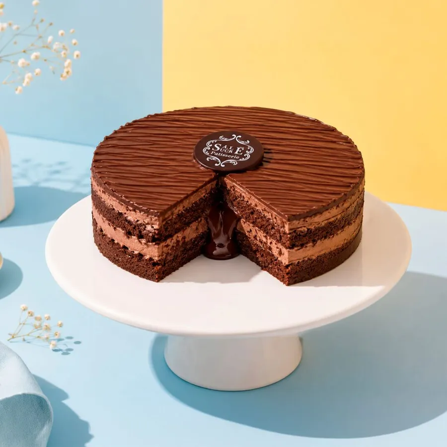 Molten Chocolate Hazelnut Cake (20cm)
