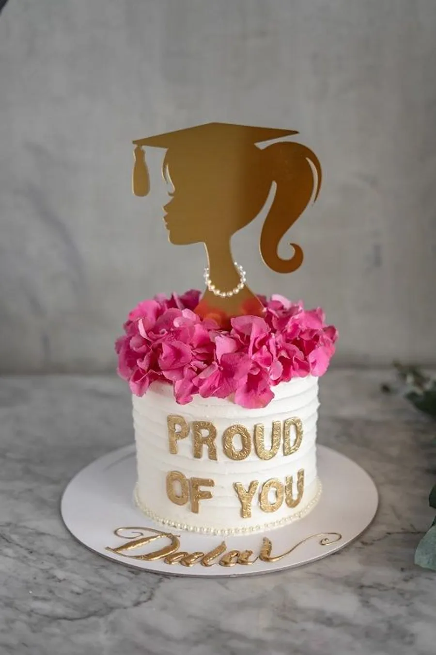 GRADUATION CAKE - PINK