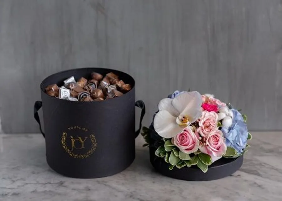 BLACK SPECIAL BOX