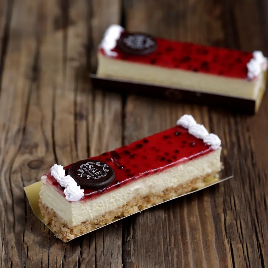 Raspberry Cheesecake Gateaux