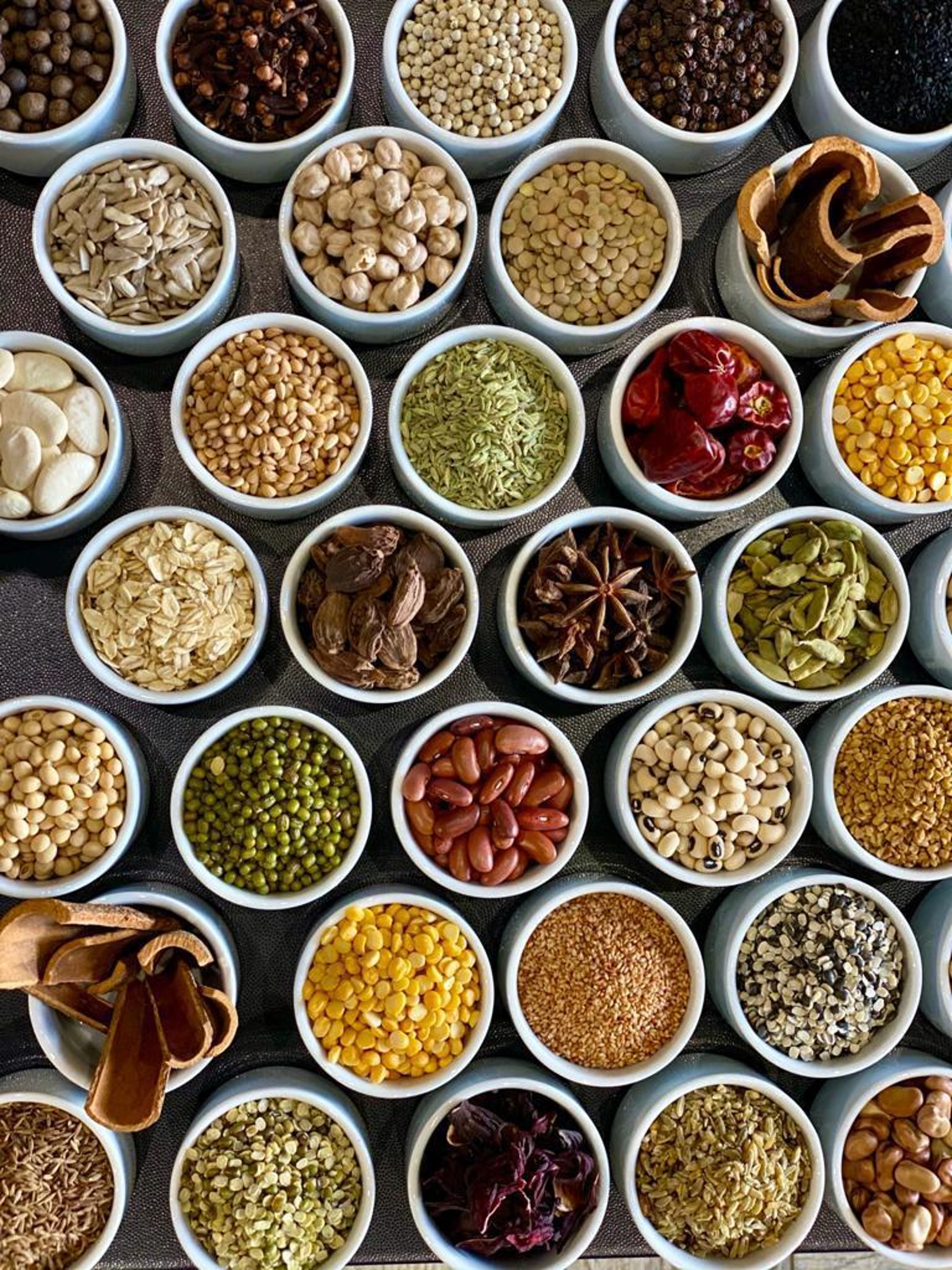 kuwait spices store photo