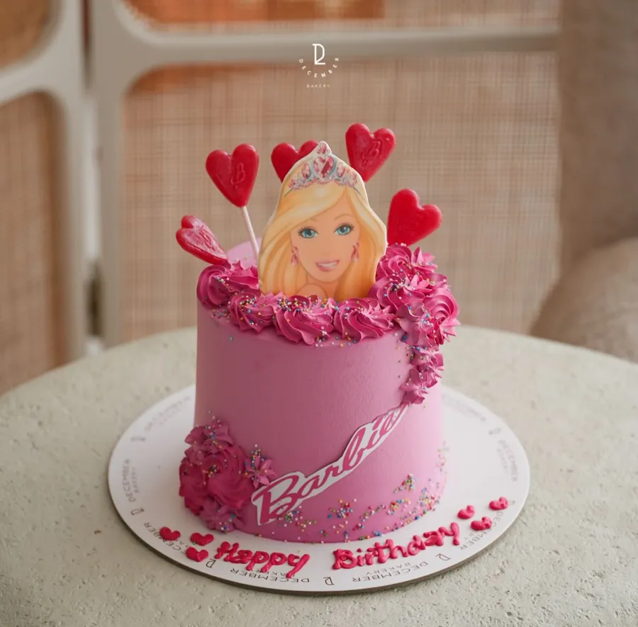 Barbi cake 6inch