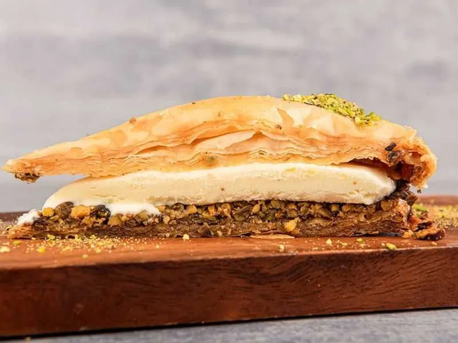 Baklava Al Paron Slices