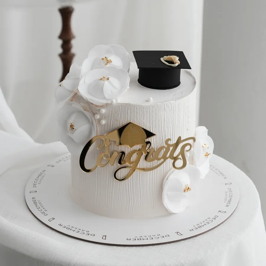 Beige congrats 🎓 flower cake 6inch