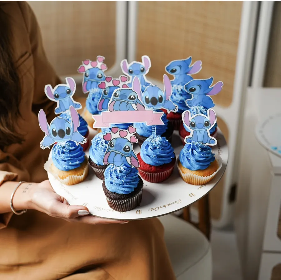 Cup cake blue sttich mix chocolate vanilla
