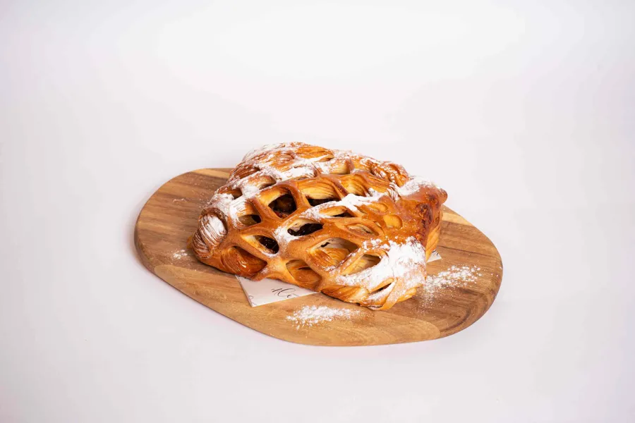 Apple Pie Croissant
