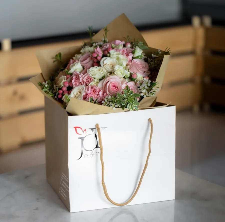 ROMANTIC BOUQUET