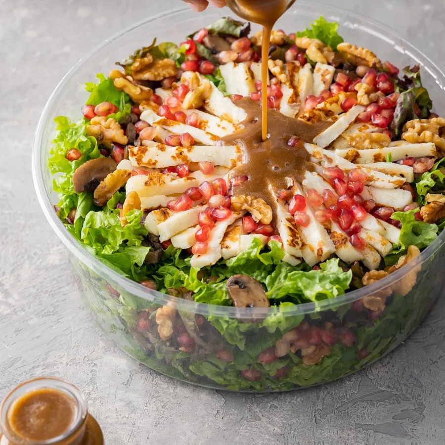 Rocca salad with halom