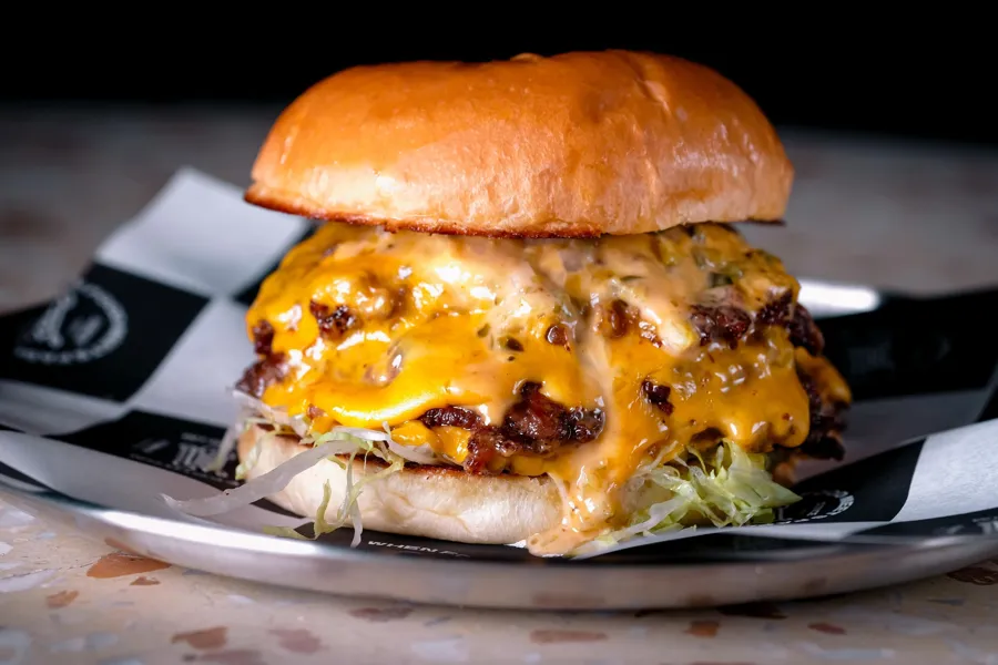 Gimmezilla House Burger قيميزيلا هاوس بيرجر