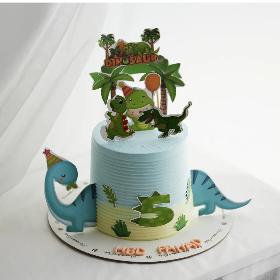 Dinosaurs blue cake cream 6 inch mix chocolate vanilla