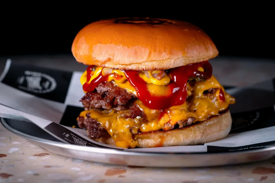 Gimmezilla Old School BURGER قيميزيلا اولد سكول بيرجر